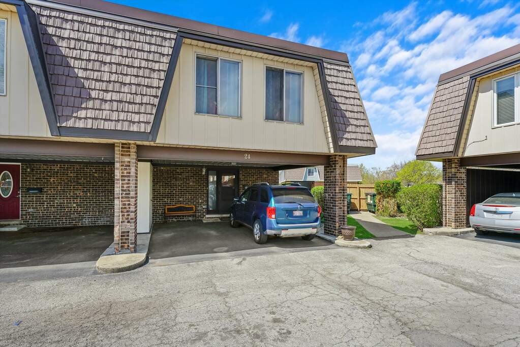 24 Cour Montreal, Palos Hills, IL 60465 MLS 11765357 properties