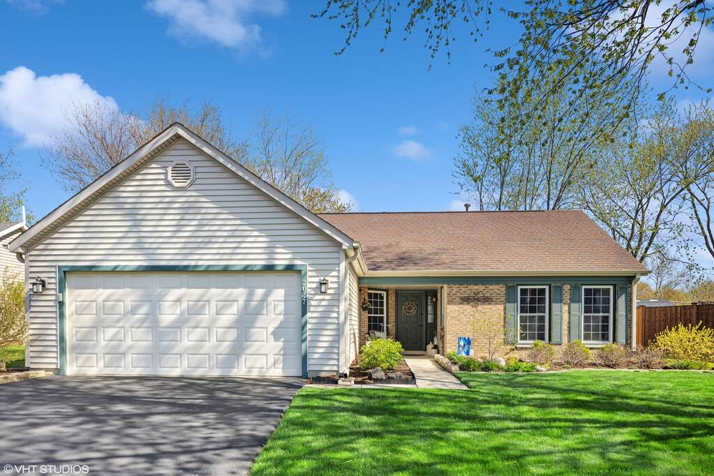 2077 Appaloosa Court W, Wheaton, IL 60189 MLS 11766406 properties