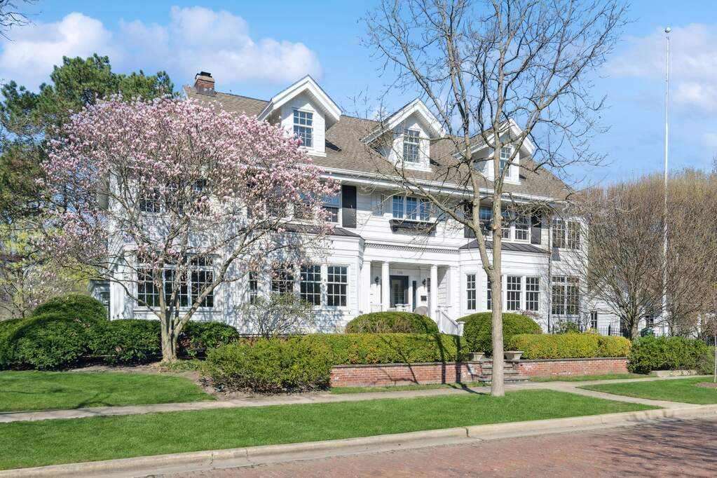 1100 Greenwood Avenue, Wilmette, IL 60091 MLS 11771621 properties