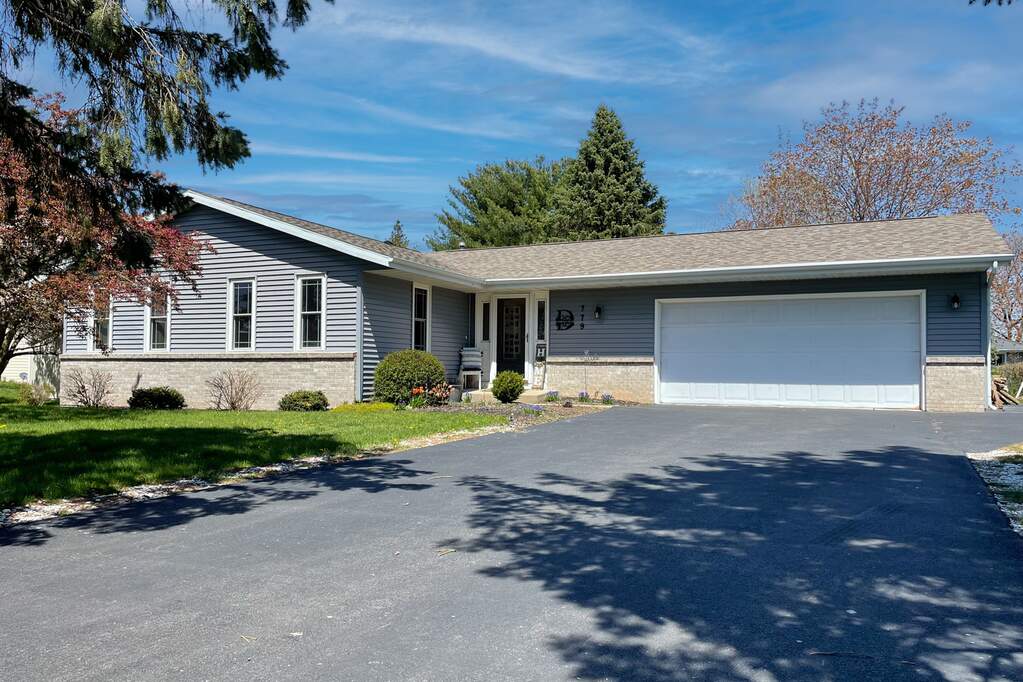 779 Loomis Drive, Rockton, IL 61072 MLS 11774651 properties