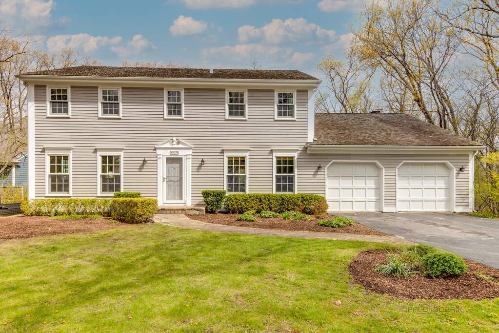 890 Longwood Drive, Lake Forest, IL 60045 MLS 11776756 properties