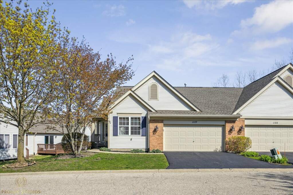 1127 N Oakwood Drive, Fox Lake, IL 60020 MLS 11777370 properties