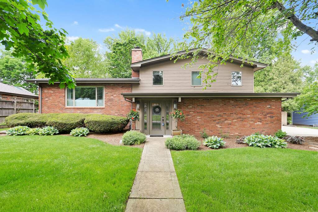 3106 Meadowbrook Drive, Champaign, IL 61822 MLS 11779714 properties Chicagoland