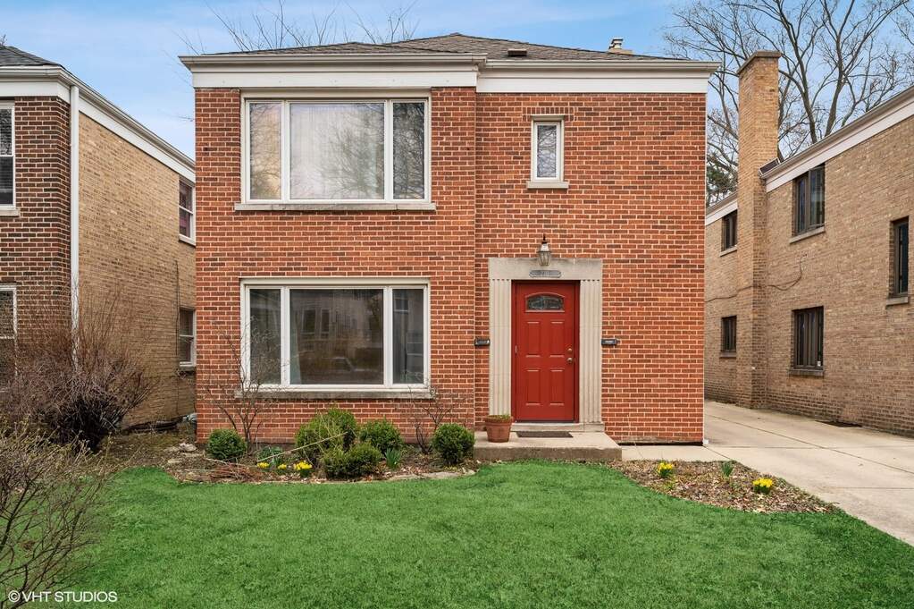 2311 Brown Avenue, Evanston, IL 60201 MLS 11780463 properties