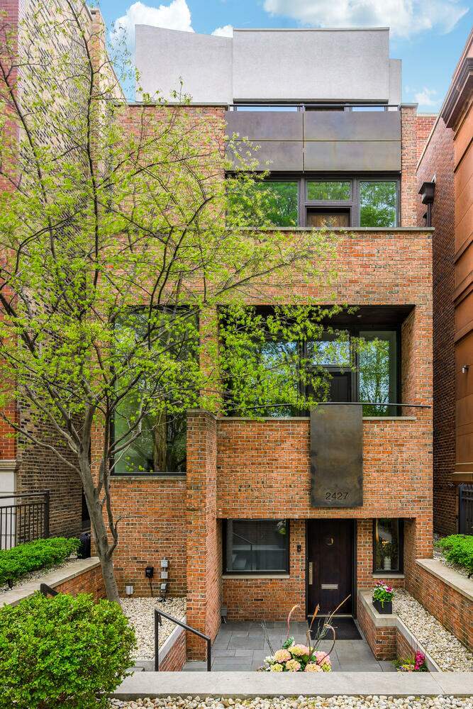 2427 N Burling Street, Chicago, IL 60614 MLS 11781231 properties