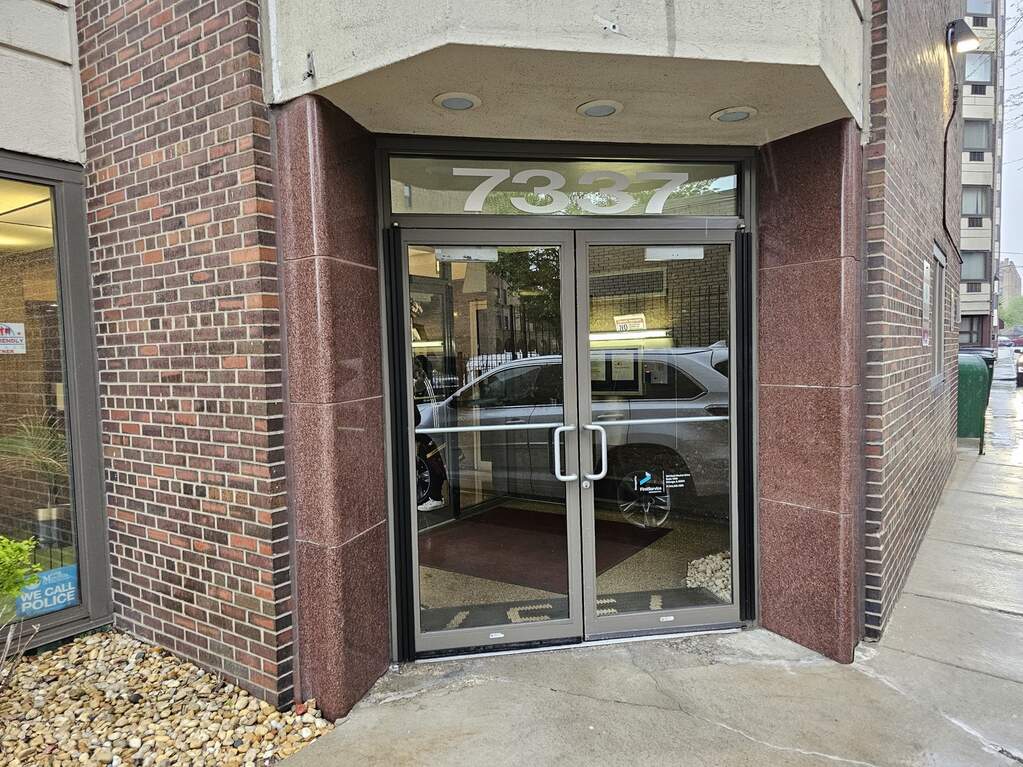 7337 S South Shore Drive 401, Chicago, IL 60649 MLS 11782961