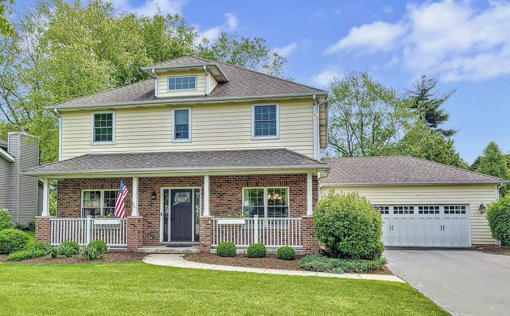 325 Lorraine Drive, Crystal Lake, IL 60012 MLS 11783962