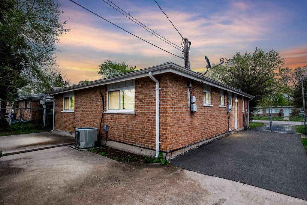 1364 Imperial Avenue, Calumet City, IL 60409 MLS 11784970