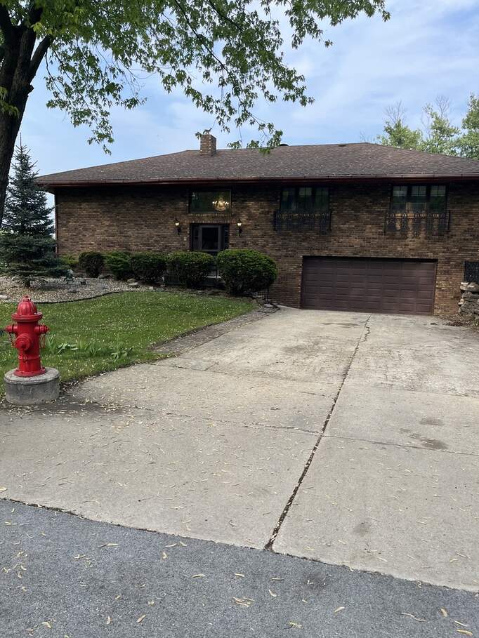 13501 Circle Drive, Orland Park, IL 60462 | MLS# 11785252 | @properties ...