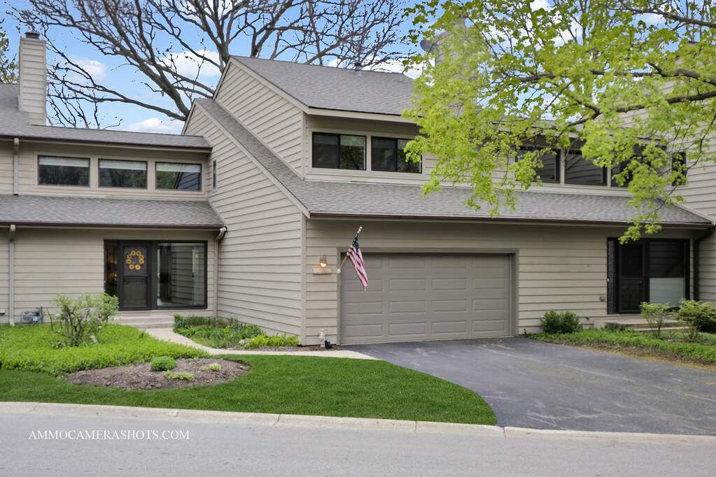 1562 Kirkwood Drive, Geneva, IL 60134 MLS 11785998 properties