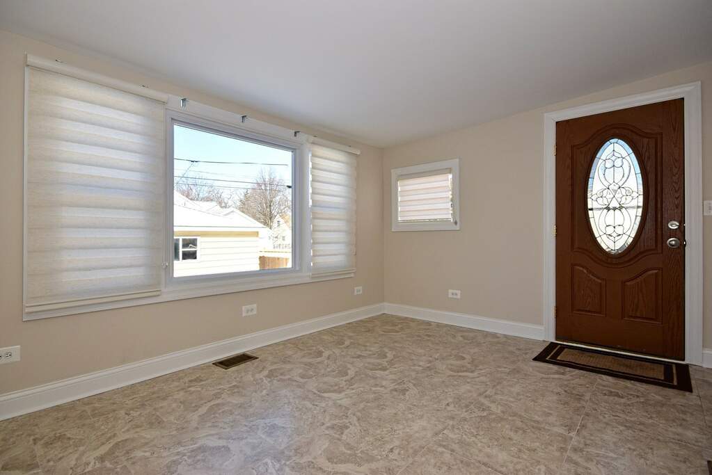 1102 Canfield Road, Park Ridge, IL 60068 MLS 11787678 properties