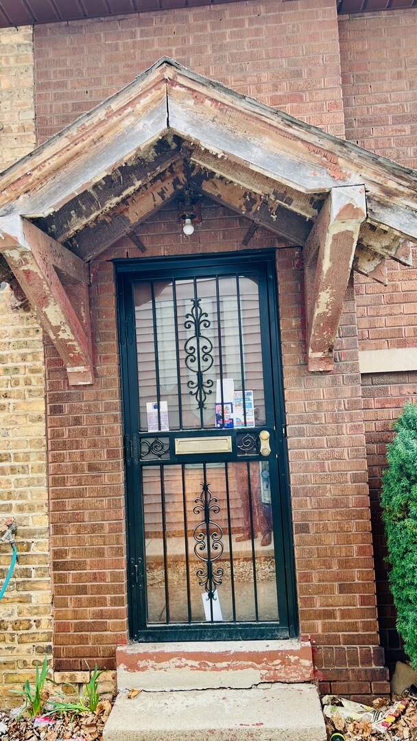 9230 S Loomis Street, Chicago, IL 60620 MLS 11787758 properties