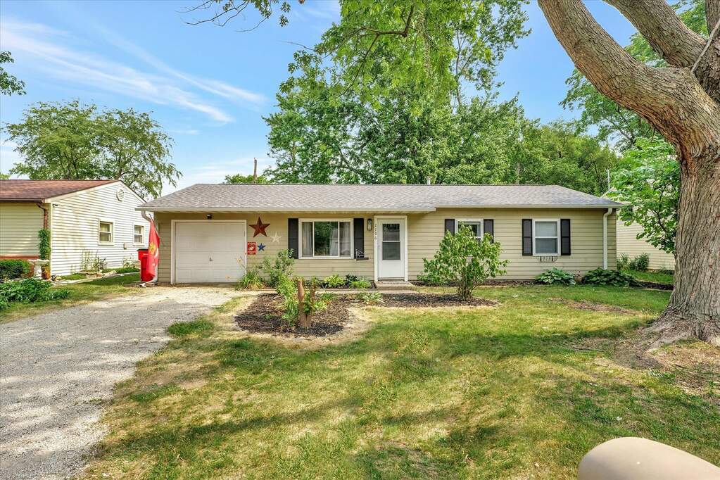 2706 Lawndale Drive, Champaign, IL 61821 MLS 11787831 properties