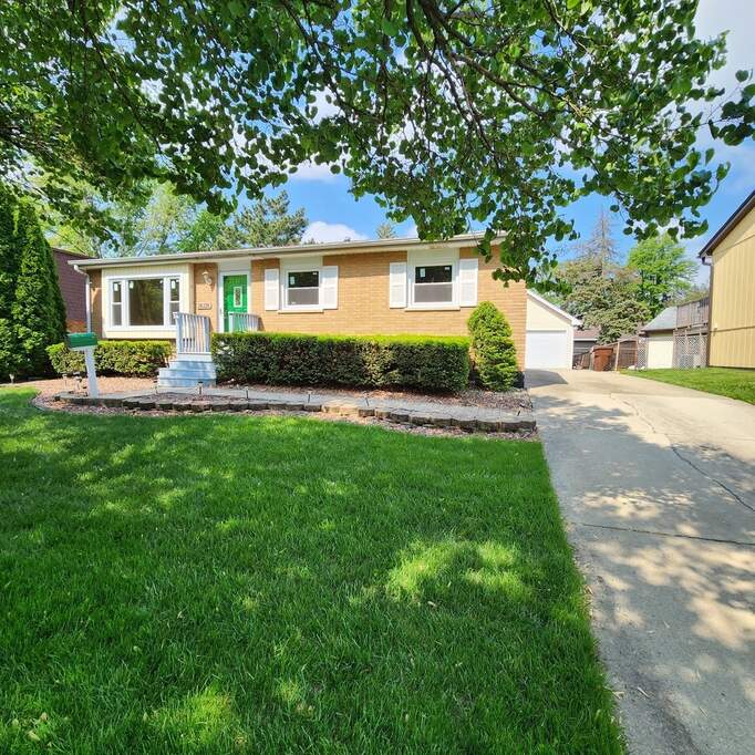 16316 Ozark Avenue, Tinley Park, IL 60477 MLS 11788048 properties Chicagoland