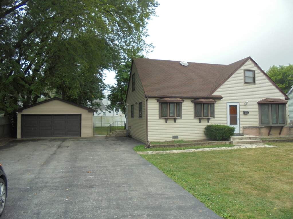 832 N Roberta Avenue, Melrose Park, IL 60164 MLS 11789752 properties Chicagoland