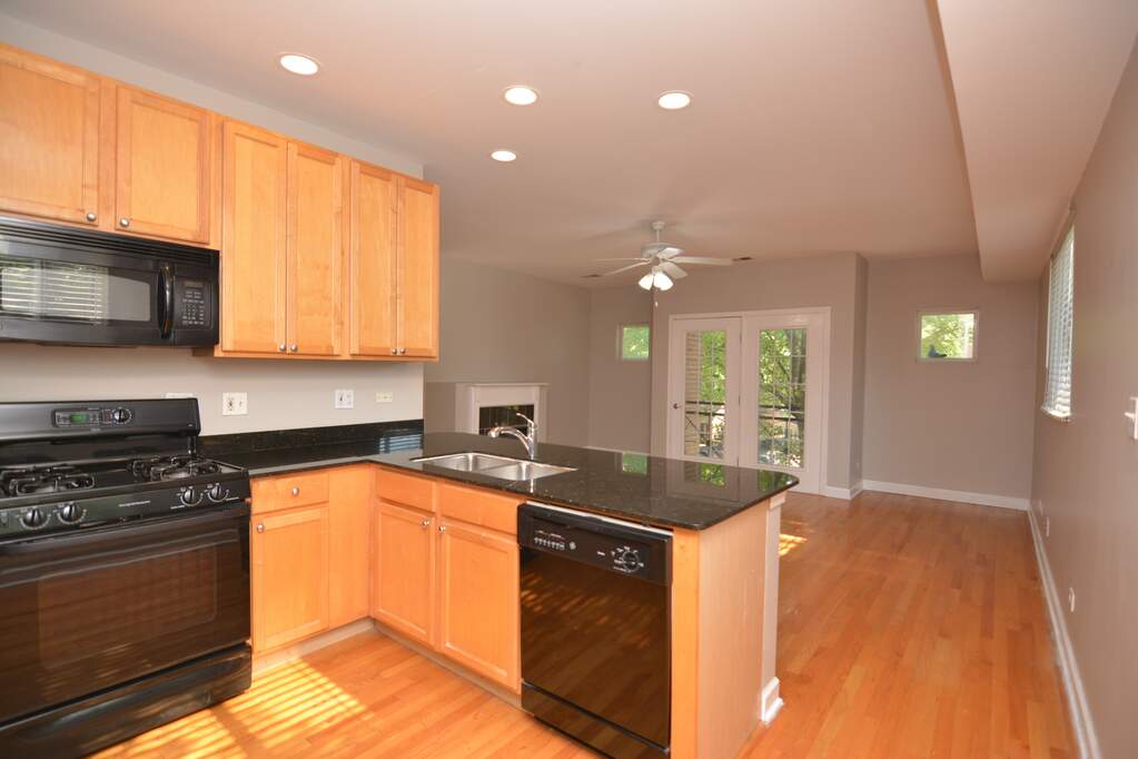 2324 W Harrison Street 2, Chicago, IL 60612 MLS 11790995 properties Chicagoland