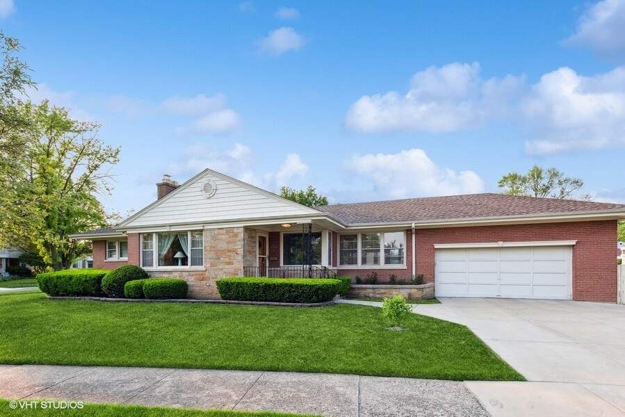 1825 Hawthorne Avenue, Westchester, IL 60154 MLS 11791429