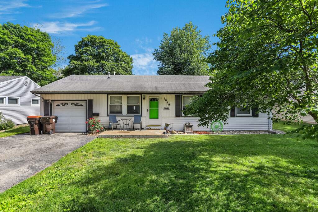 1049 Englewood Drive, Rantoul, IL 61866 MLS 11792872 properties