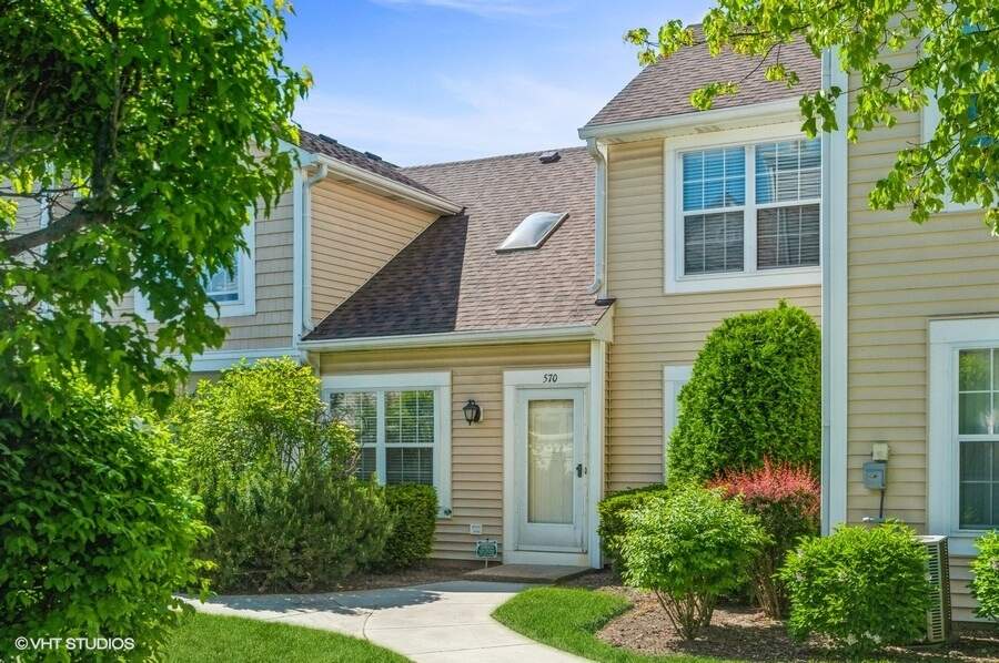 570 Le Parc Circle, Buffalo Grove, IL 60089 MLS 11793631