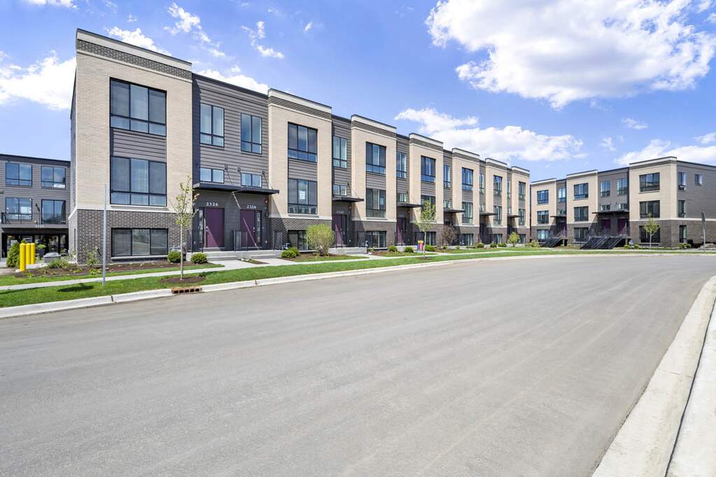 2232 Venture Drive, Schaumburg, IL 60173 MLS 11796078 properties