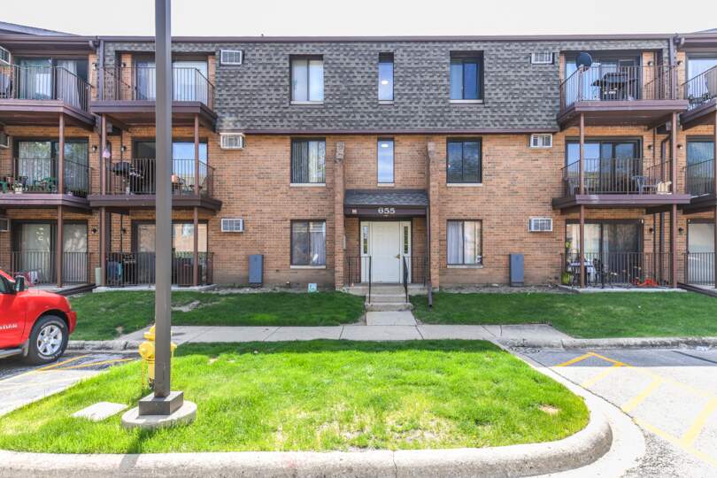 655 N Briar Hill Lane 3, Addison, IL 60101 MLS 11797821