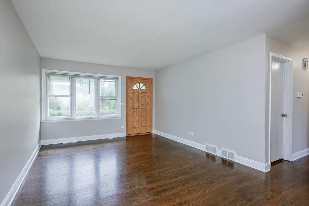 455 N Elmwood Avenue, Wood Dale, IL 60191 MLS 11798375 properties