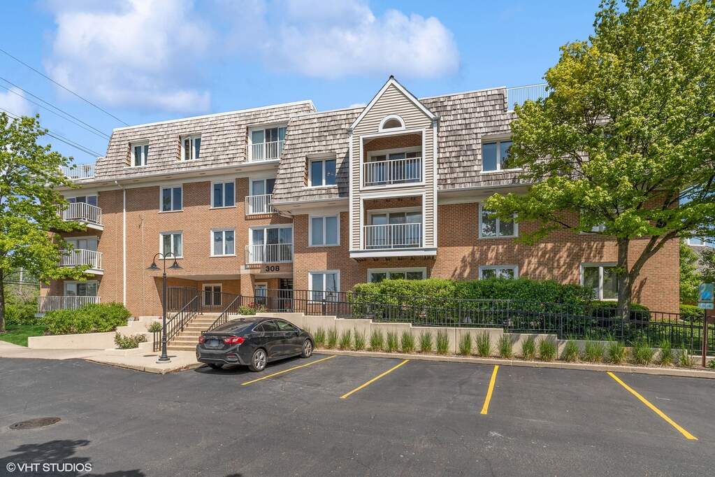 308 Happ Road 310, Northfield, IL 60093 MLS 11799670 properties