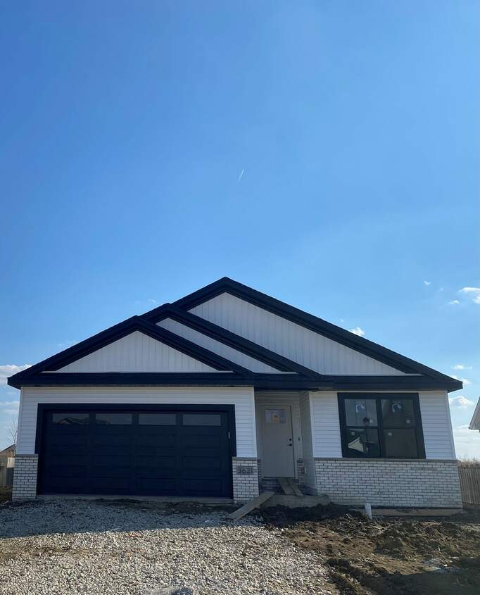 3621 Silverado Trail, Normal, IL 61761 MLS 11800924 properties