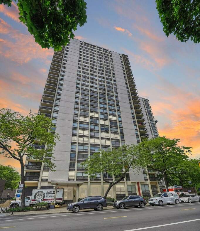 1355 N Sandburg Terrace 1505D, Chicago, IL 60610 MLS 11803247