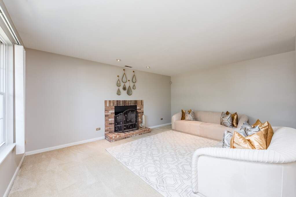 3209 Harbor Ridge Drive, Zion, IL 60099 MLS 11804788 properties