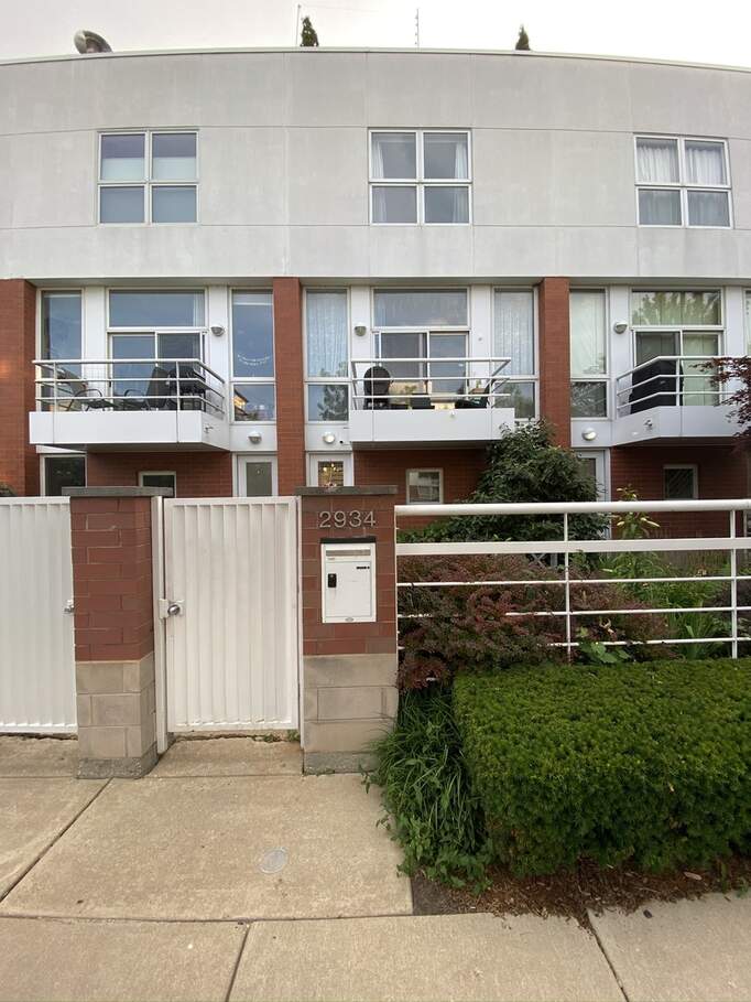 2934 N Hermitage Avenue, Chicago, IL 60657 MLS 11808154