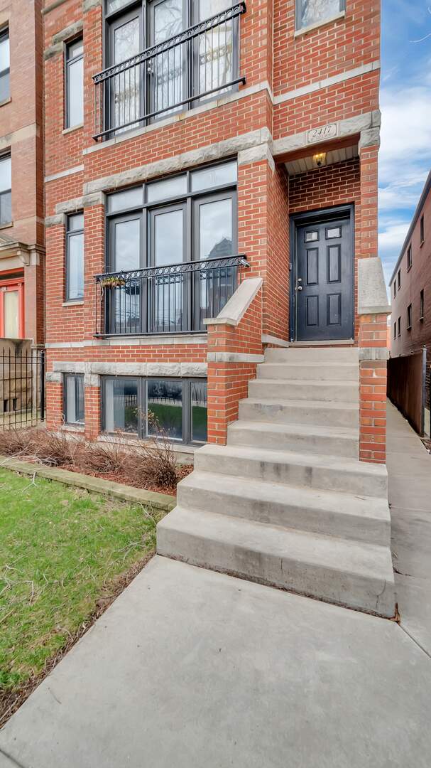 2417 W Fillmore Street 1, Chicago, IL 60612 MLS 11808605