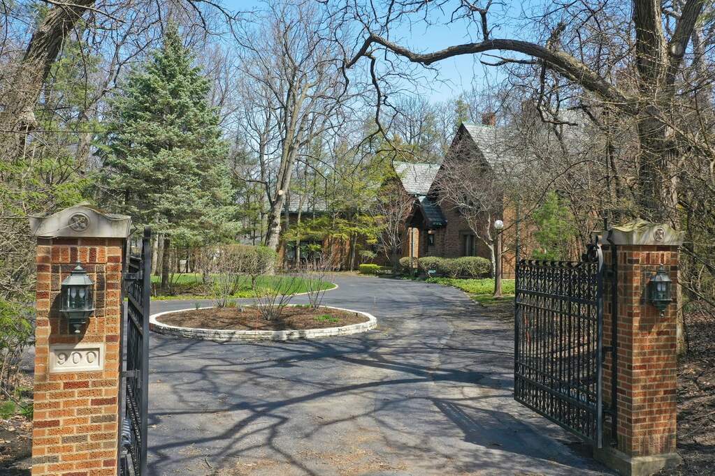 900 E Ringwood Road N, Lake Forest, IL 60045 MLS 11808920