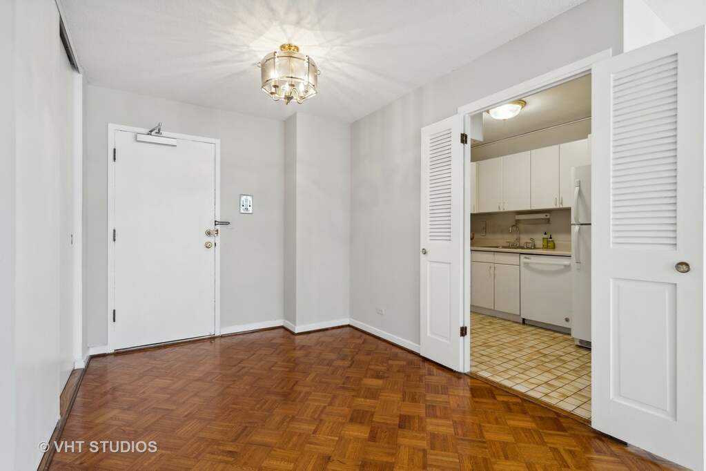 850 N Dewitt Place 16D, Chicago, IL 60611 MLS 11810317