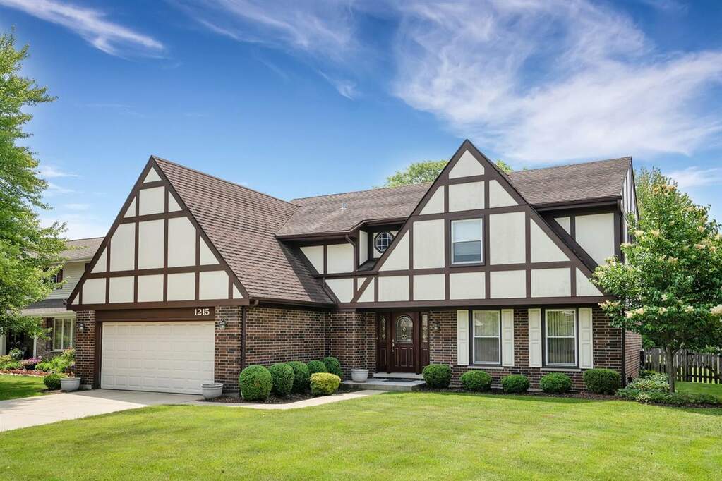 1215 E Vargo Lane, Arlington Heights, IL 60004 MLS 11814150