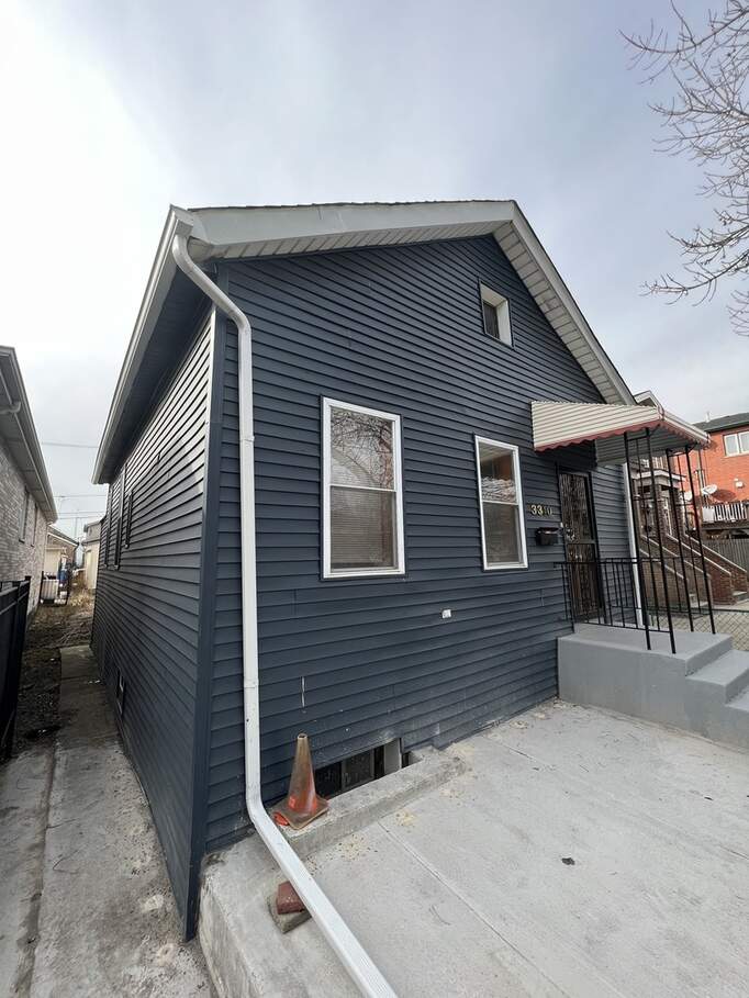 3310 S Justine Street, Chicago, IL 60608 MLS 11814836 properties