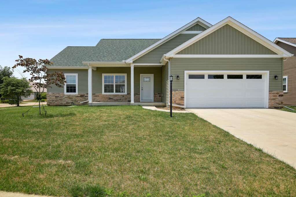 3411 Memory Lane, Urbana, IL 61802 MLS 11815876 properties