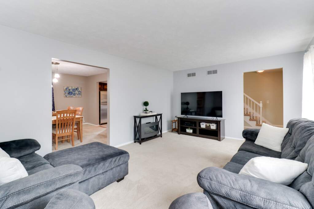 203 W Monroe Street, Towanda, IL 61776 MLS 11816439 properties