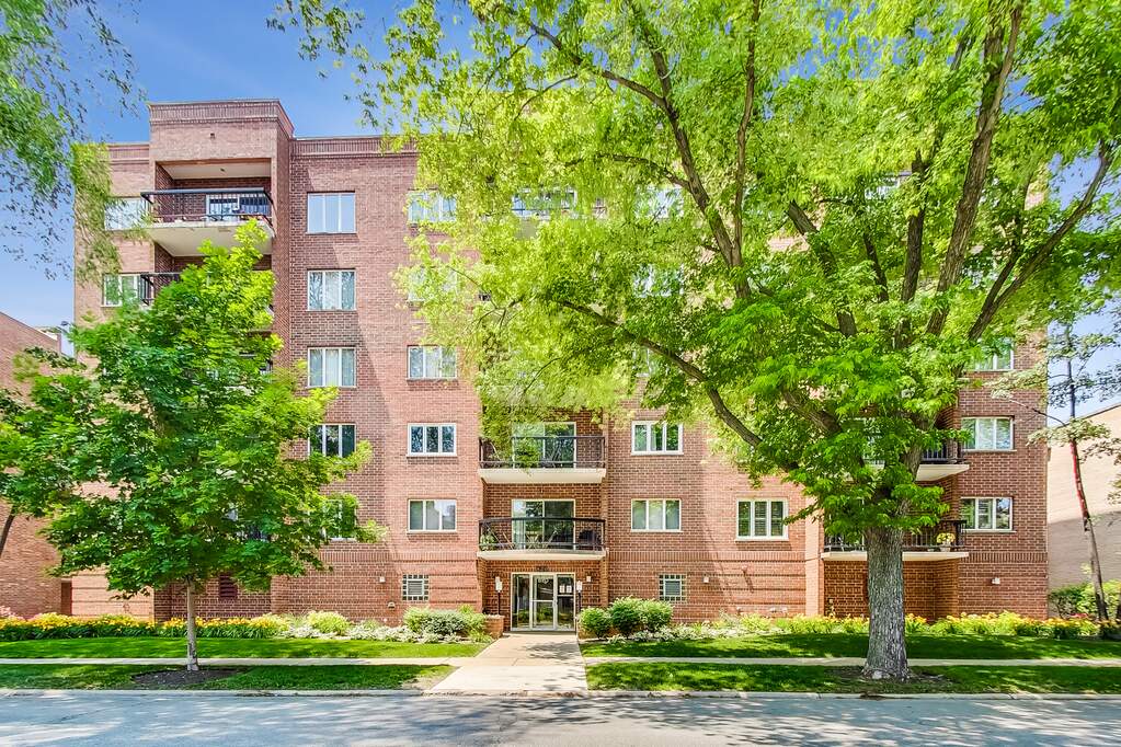 820 Graceland Avenue 503, Des Plaines, IL 60016 MLS 11818098