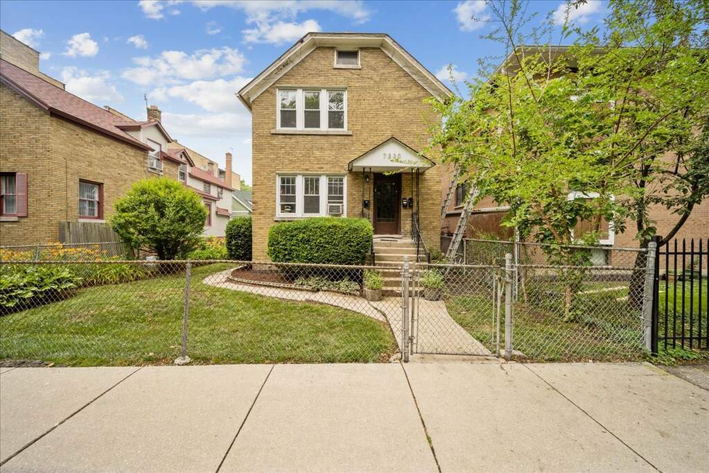 7330 N Honore Street, Chicago, IL 60626 MLS 11823934 properties
