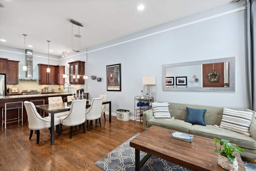 1621 W Pierce Avenue 1, Chicago, IL 60622 MLS 11824044