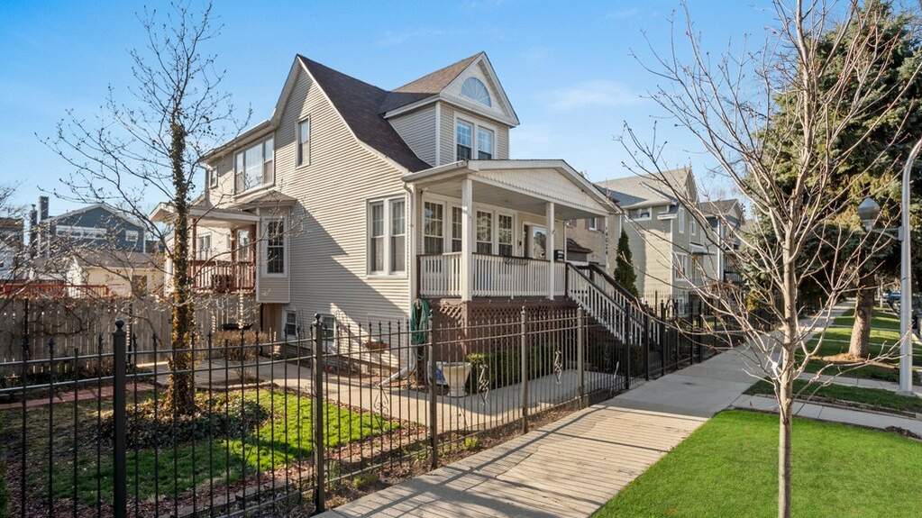 4024 N Whipple Street, Chicago, IL 60618 MLS 11824360 properties