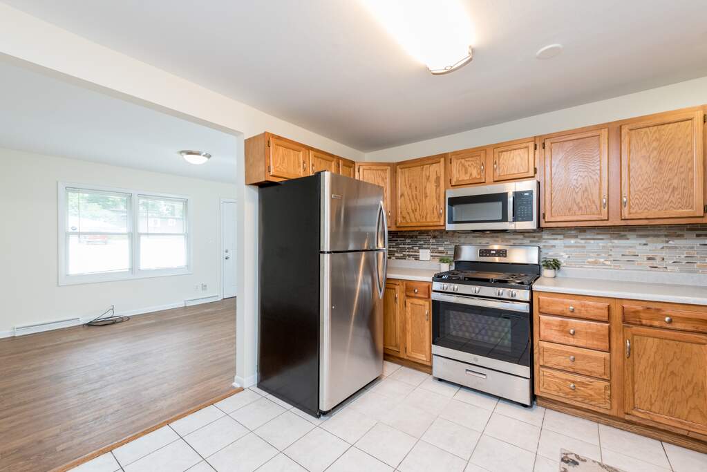 1605 N Sheridan Road, Waukegan, IL 60085 MLS 11824440 properties Chicagoland