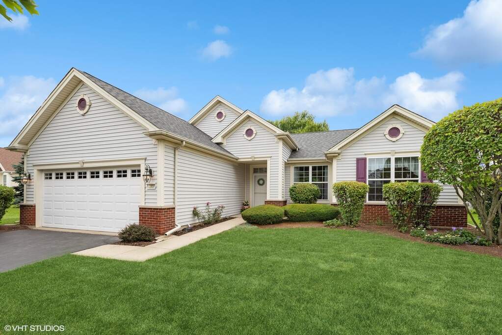 12008 Spring Creek Drive, Huntley, IL 60142 MLS 11826314 properties Chicagoland