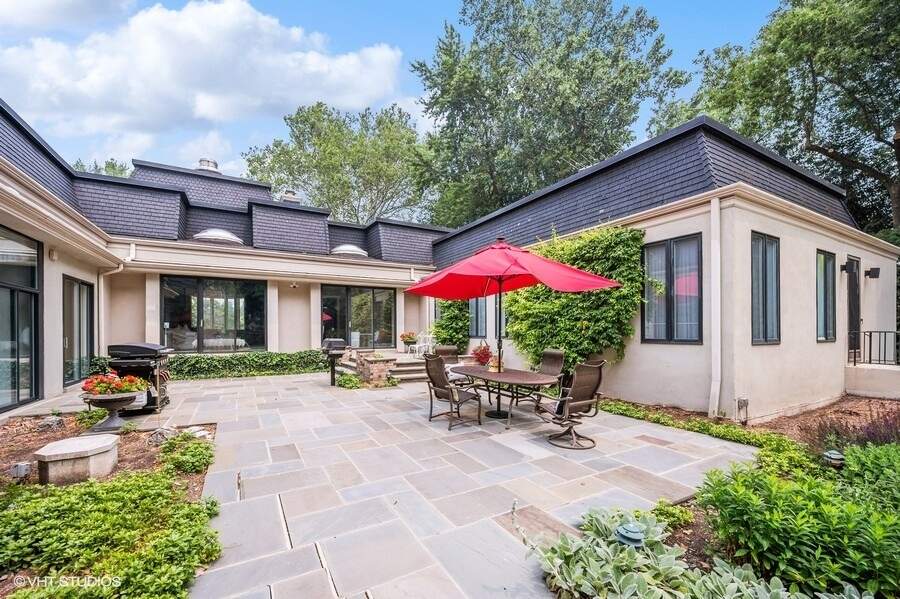 71 Indian Hill Road, IL 60093 MLS 11835700 properties