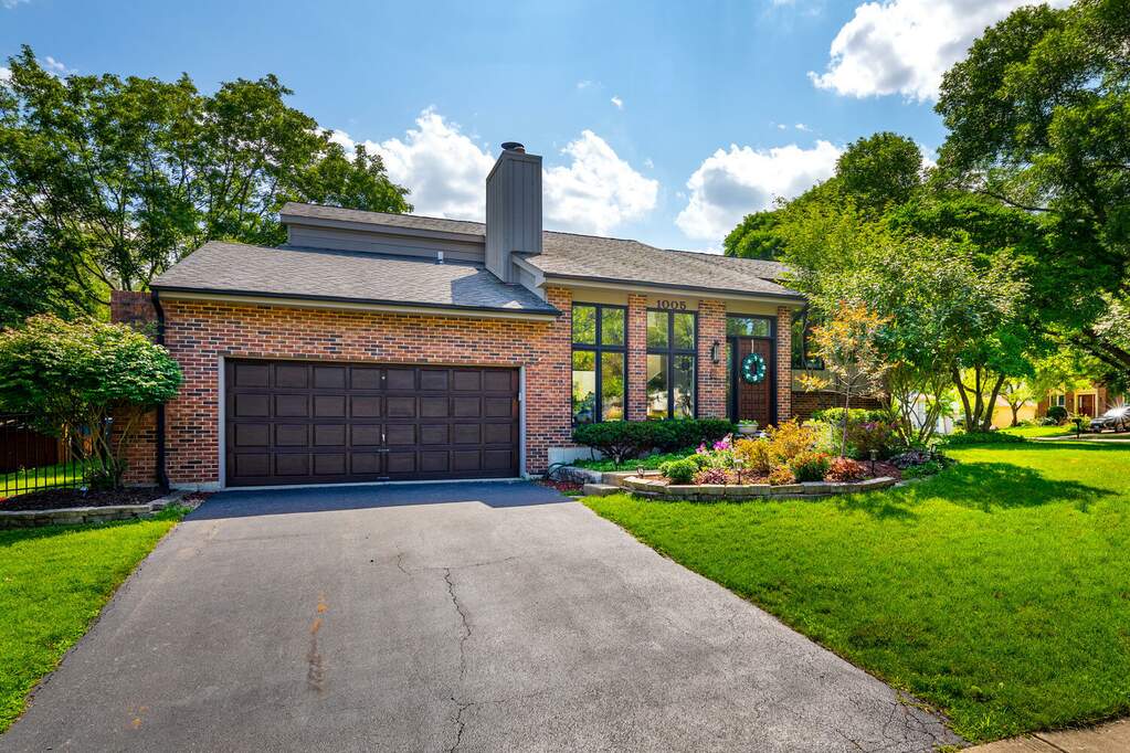 1005 Springhill Drive, Naperville, IL 60563 MLS 11837197