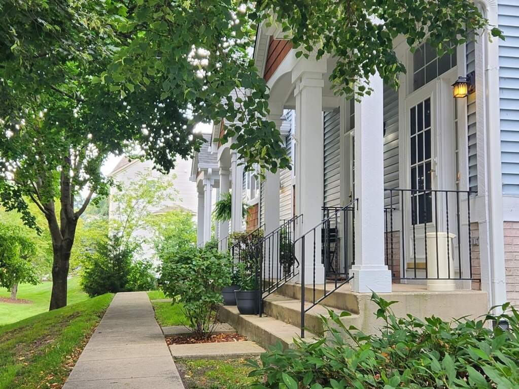 1631 Apple Tree Lane, West Chicago, IL 60185 MLS 11837563