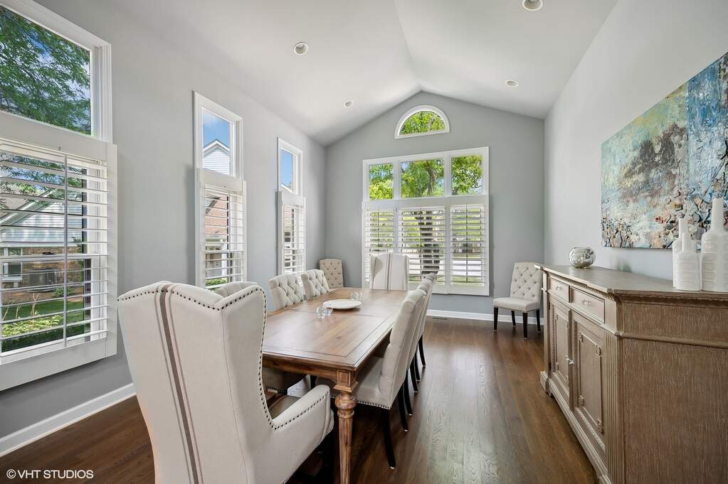 153 Willow Parkway, Buffalo Grove, IL 60089 MLS 11838545