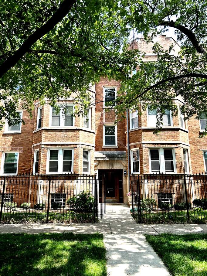 5027 N Hermitage Avenue 2N, Chicago, IL 60640 MLS 11840339