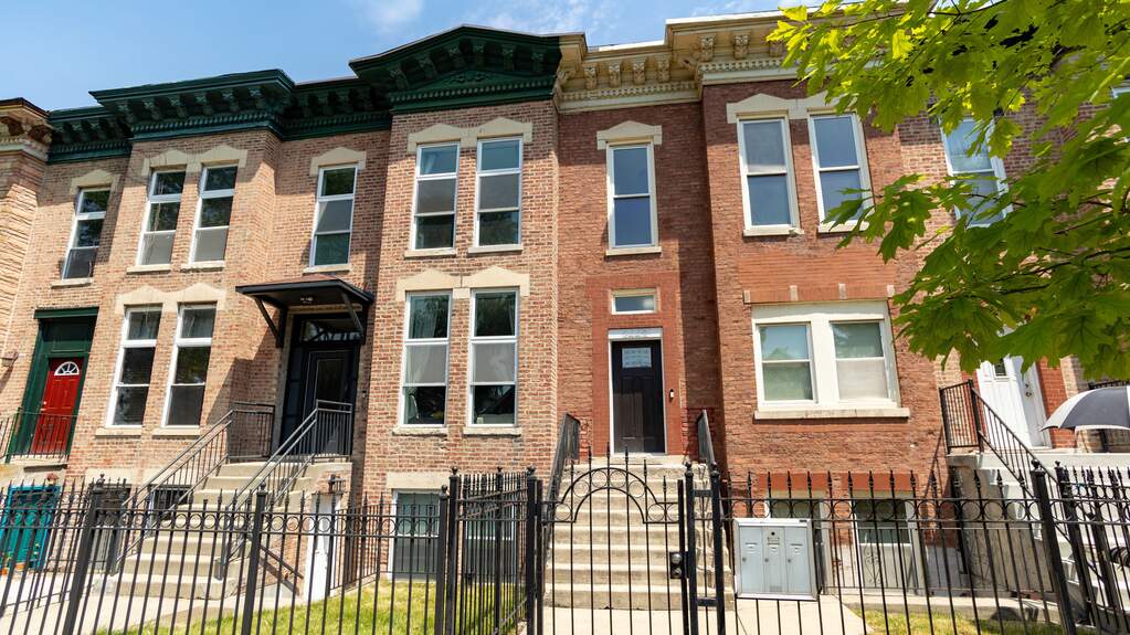 2442 W Taylor Street 2, Chicago, IL 60612 MLS 11840797